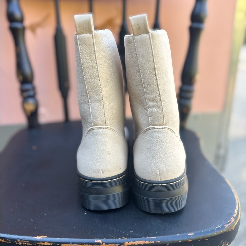 CCOCCI Cream Lace-Up Combat Boots - Picture 4 of 5
